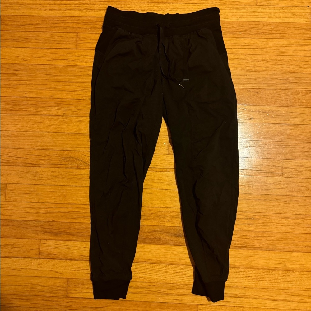 Lululemon Dance Studio Joggers in Black Size 8